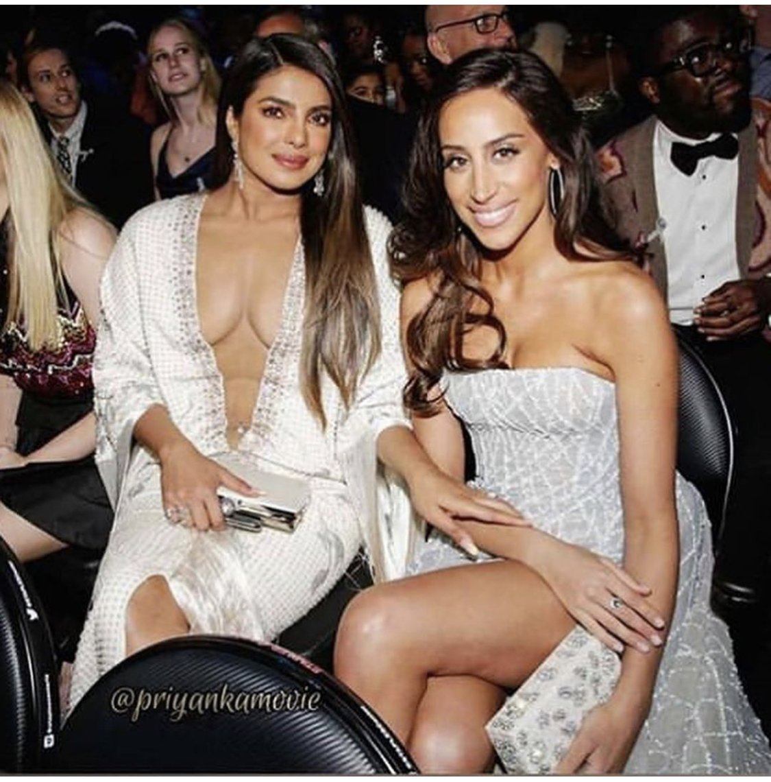Blumera at the GRAMMYs 2020 | The Jonas Brothers: Kevin Jonas + Danielle Jonas carrying the 'Shooting Star Clutch' in White with Priyanka Chopra + Sophie Turner.