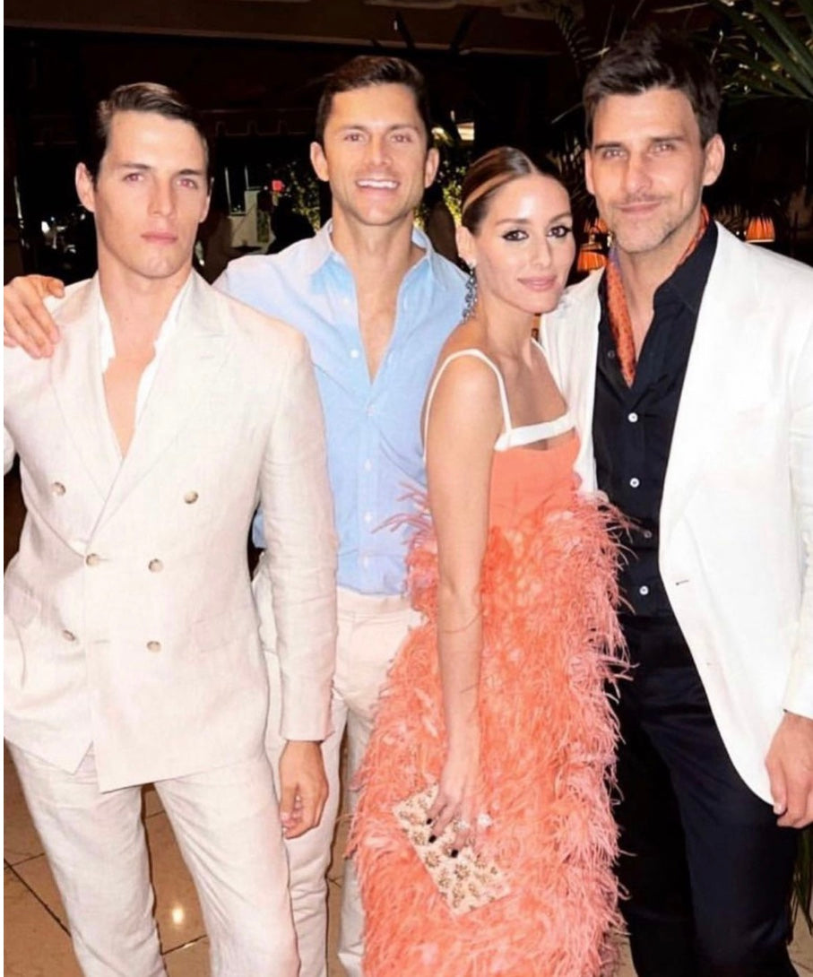 Olivia Palermo clutching Blumera