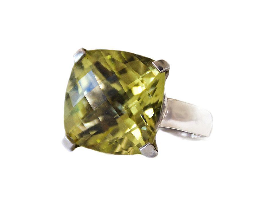 Lemon Quartz Flower Petal Ring - Blumera