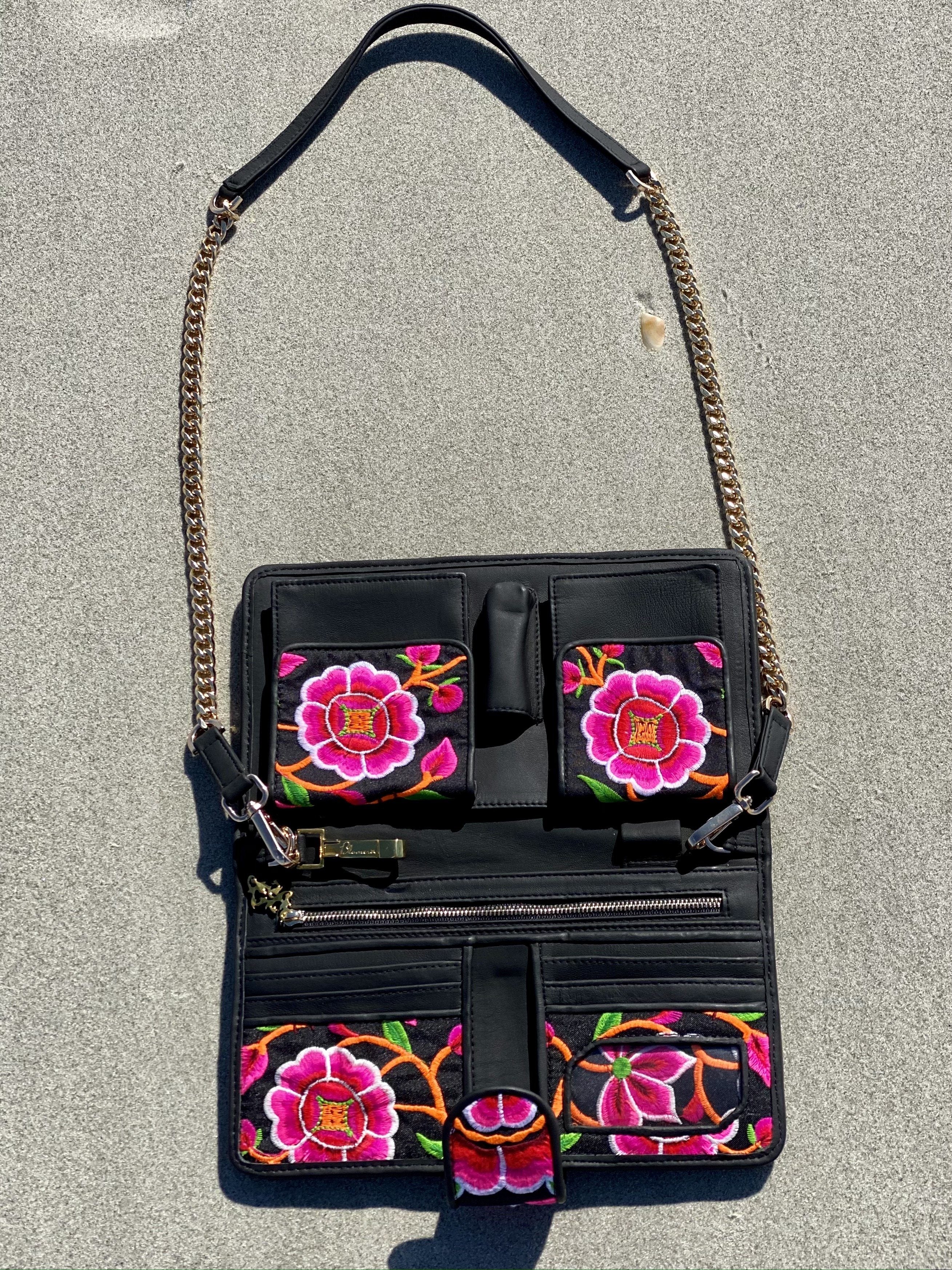 Nonny Classic Clutch Black Classic Clutch Blumera