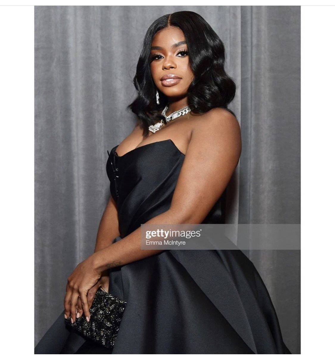 Shooting Star Crystal Encrusted Clutch - Black - Blumera