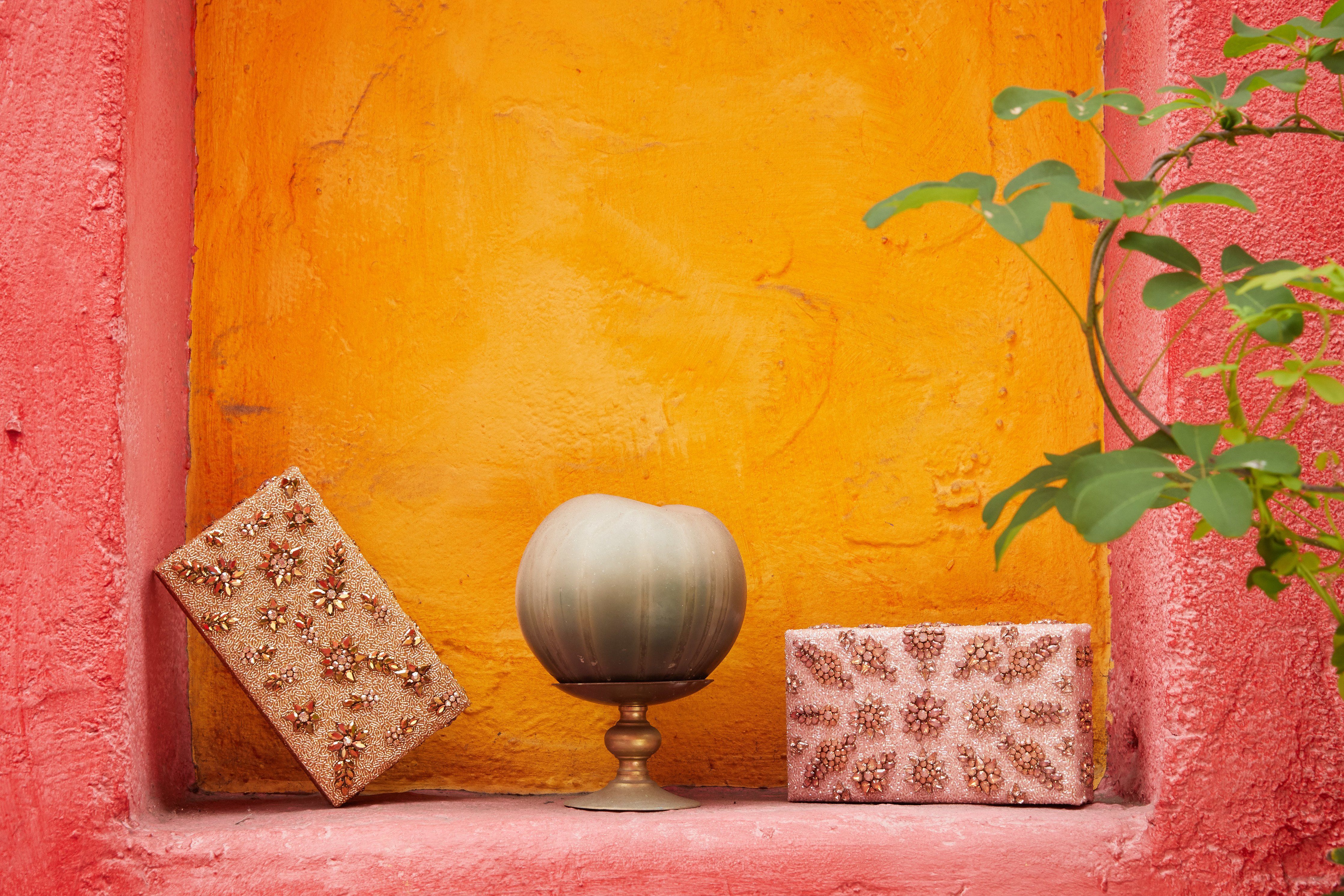 Shooting Star Crystal Encrusted Clutch - Blush - Blumera