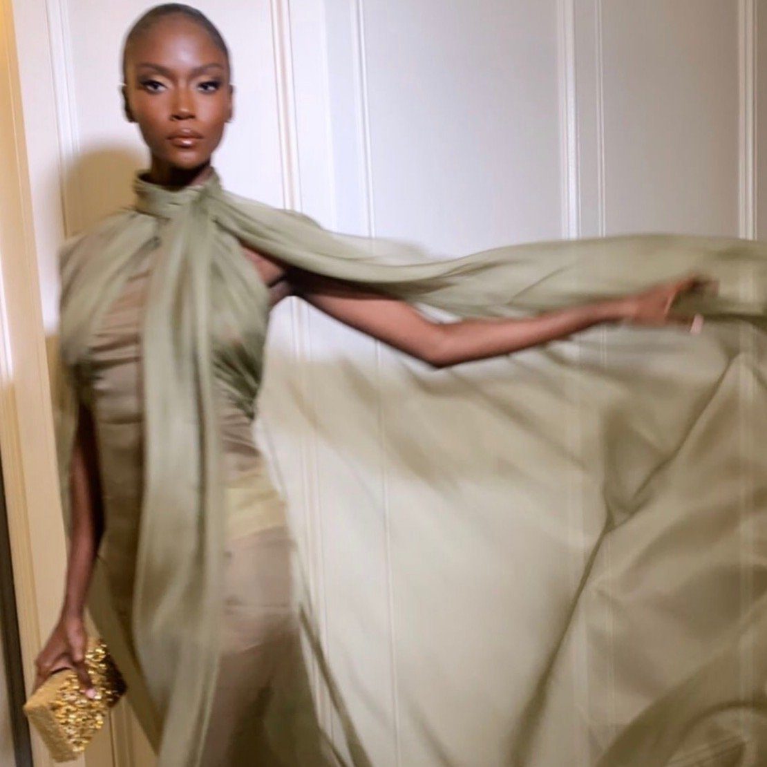 Shooting Star Crystal Encrusted Clutch - Matte Gold - Blumera