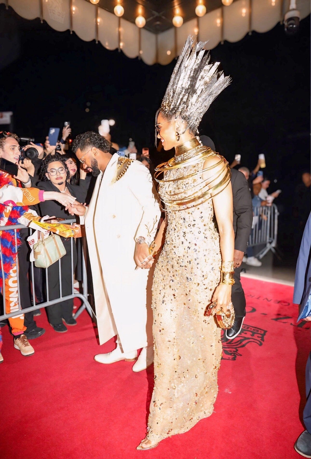 Ciara carrying the Blumera Simurgh & Hummingbirds Brass Mini U Horseshoe Clutch at the Met Gala 2026