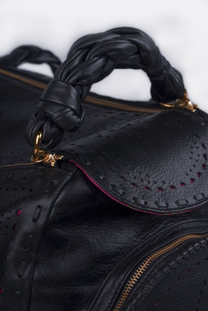 Delia Travel Bag - Black - Blumera