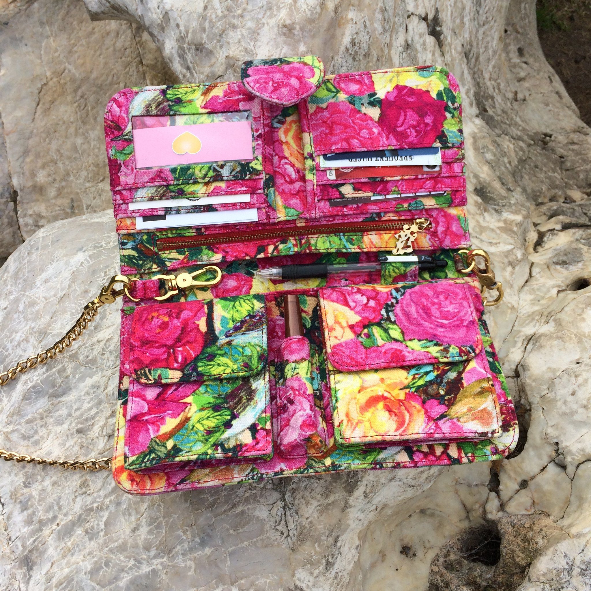 Laurie Classic Clutch with optional strap - Blumera