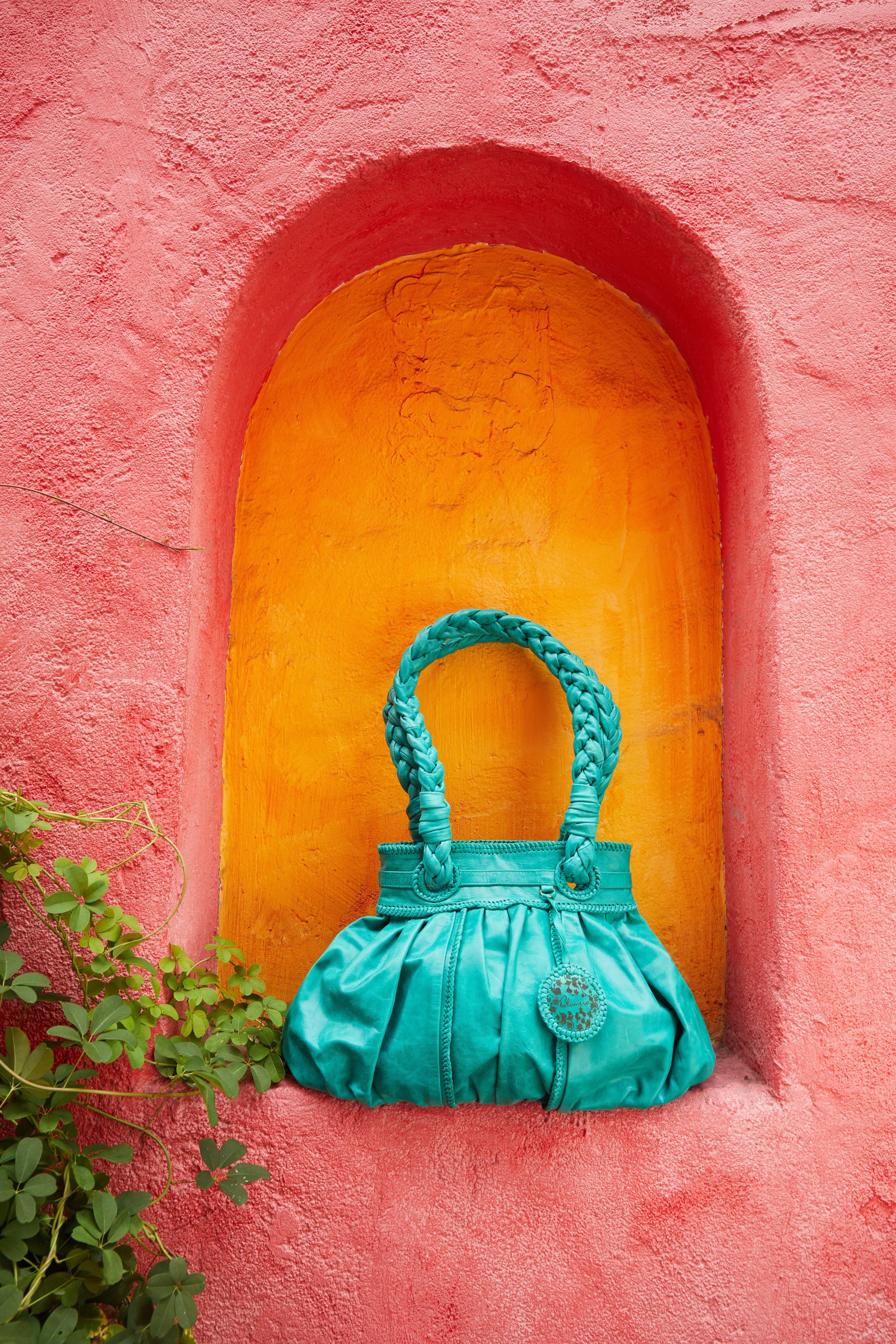 Manija Hand-Braided Shoulder Bag - Blumera