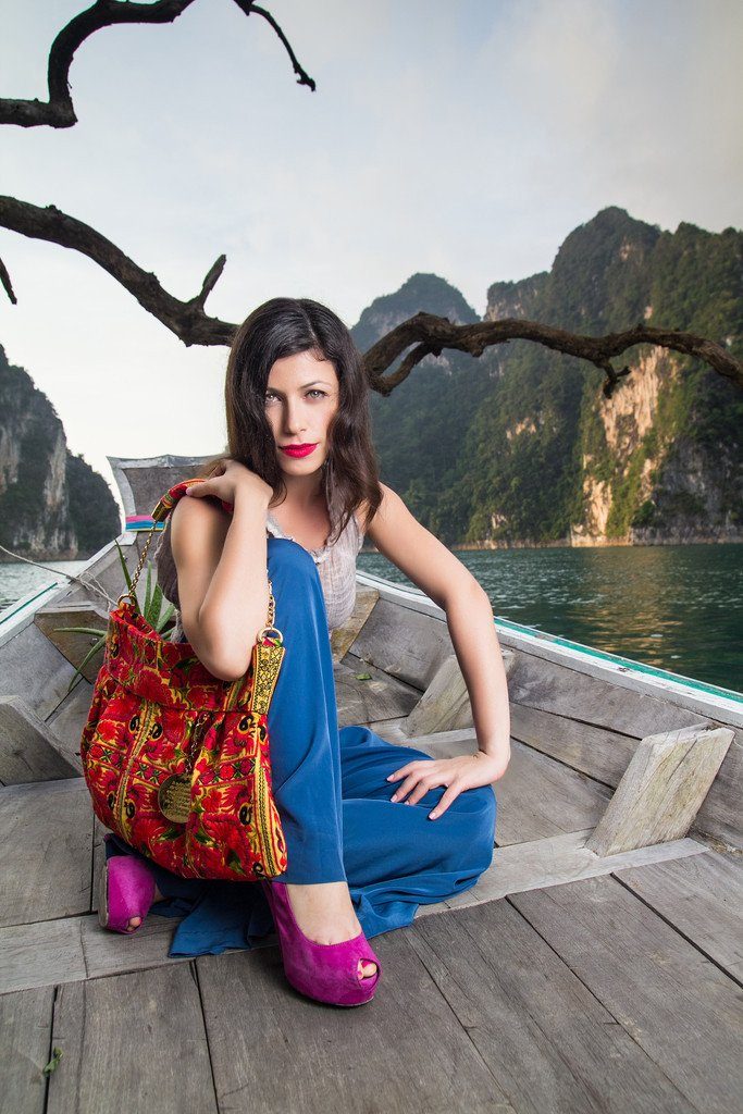 Nadine Oversized Clutch with optional shoulder strap - Blumera