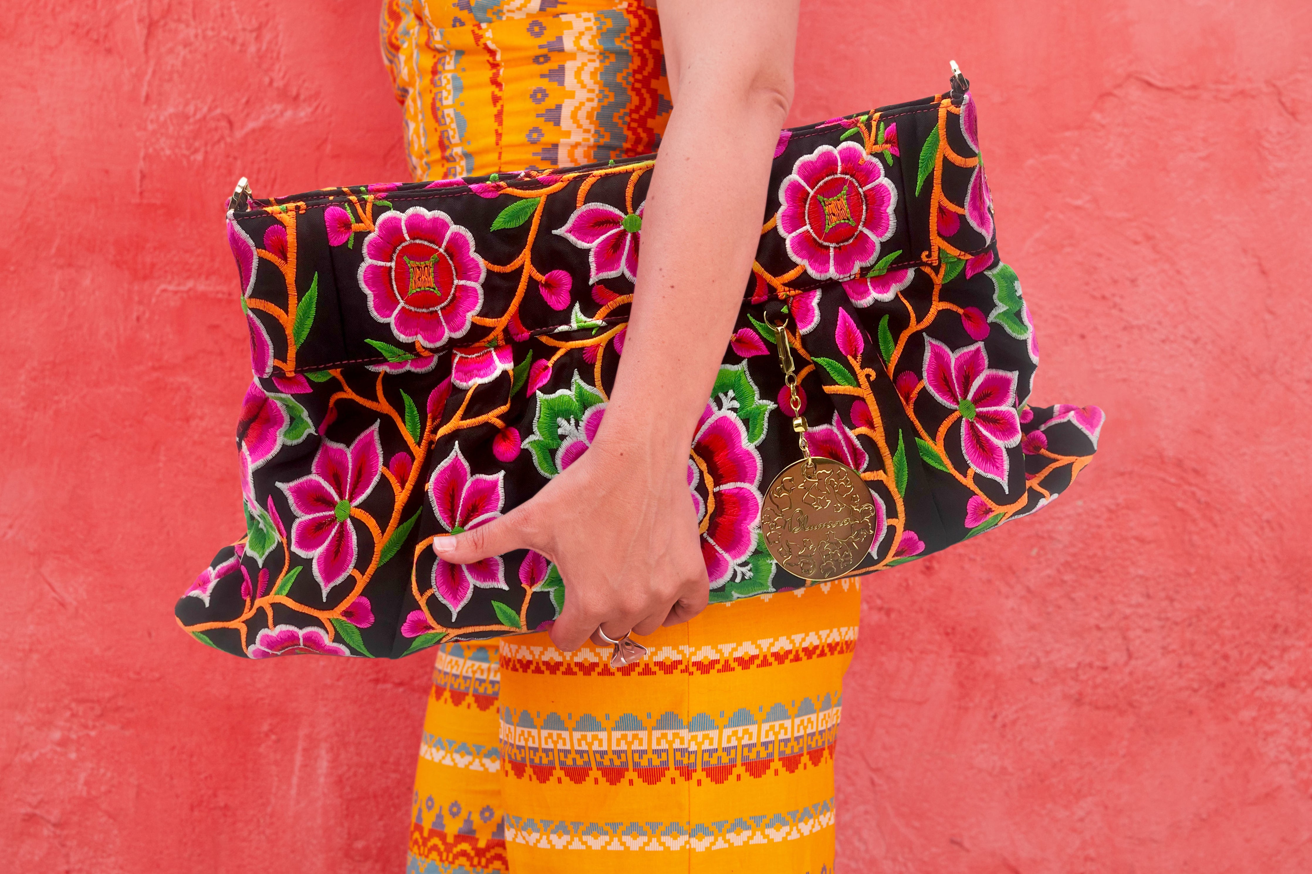 Nadine Oversized Clutch with optional shoulder strap Clutch Blumera Poppin' Black 