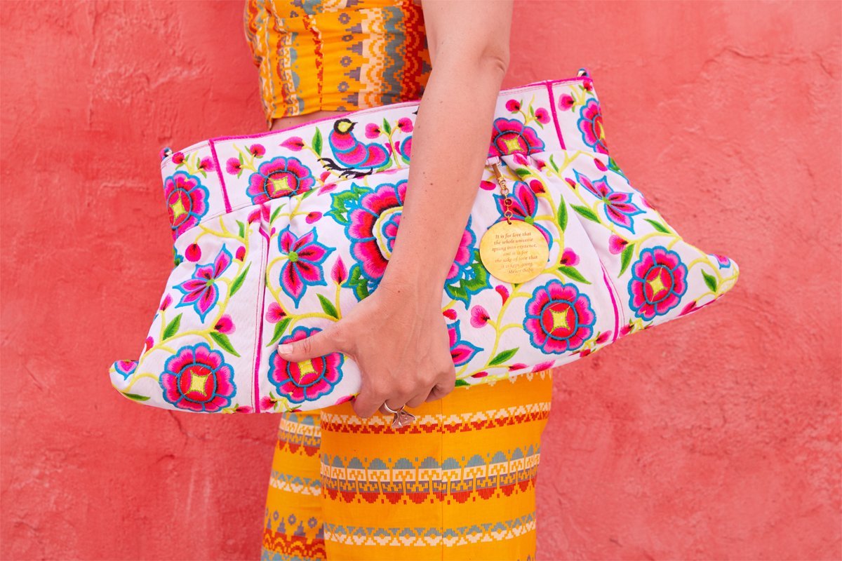 Nadine Oversized Clutch with optional shoulder strap - Blumera